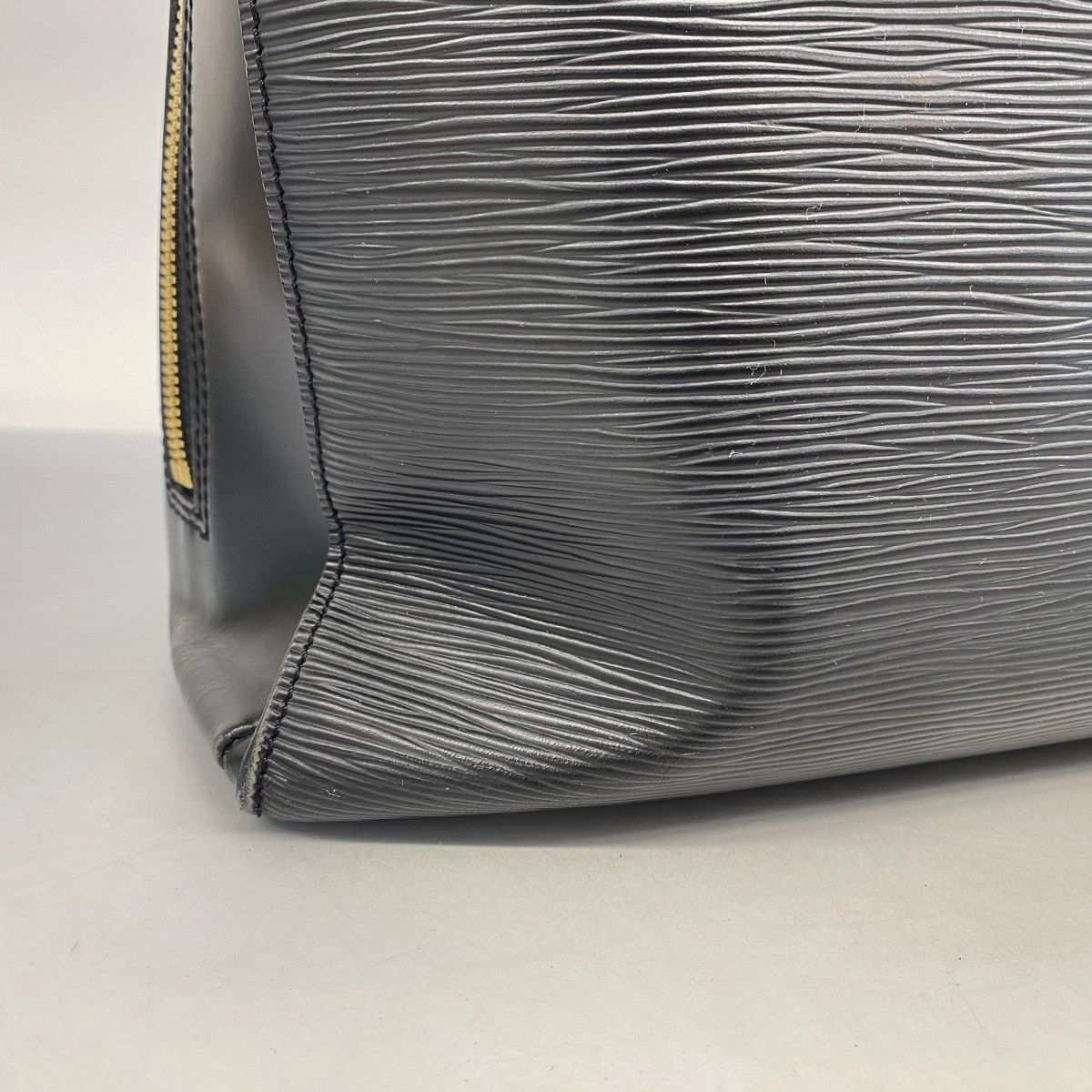 5pb2315】ルイヴィトン ビジネスバッグ エピ ソルボンヌ M54512