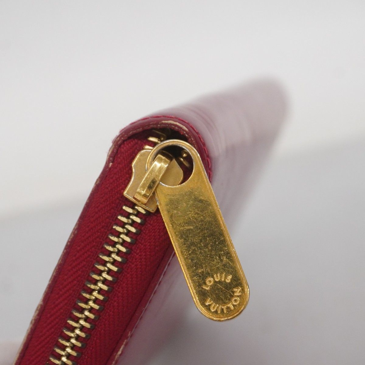 5pb2311】ルイヴィトン 長財布 ヴェルニ ジッピーウォレット M91981