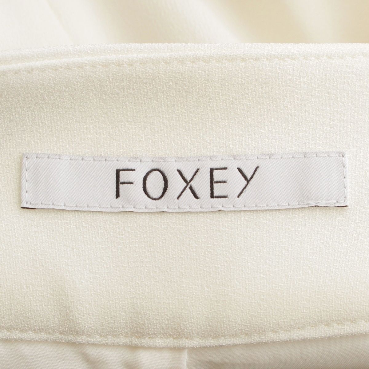 フォクシー ワイド パンツ ボトムス 42662 ホワイト 38【中古】 - メルカリ 