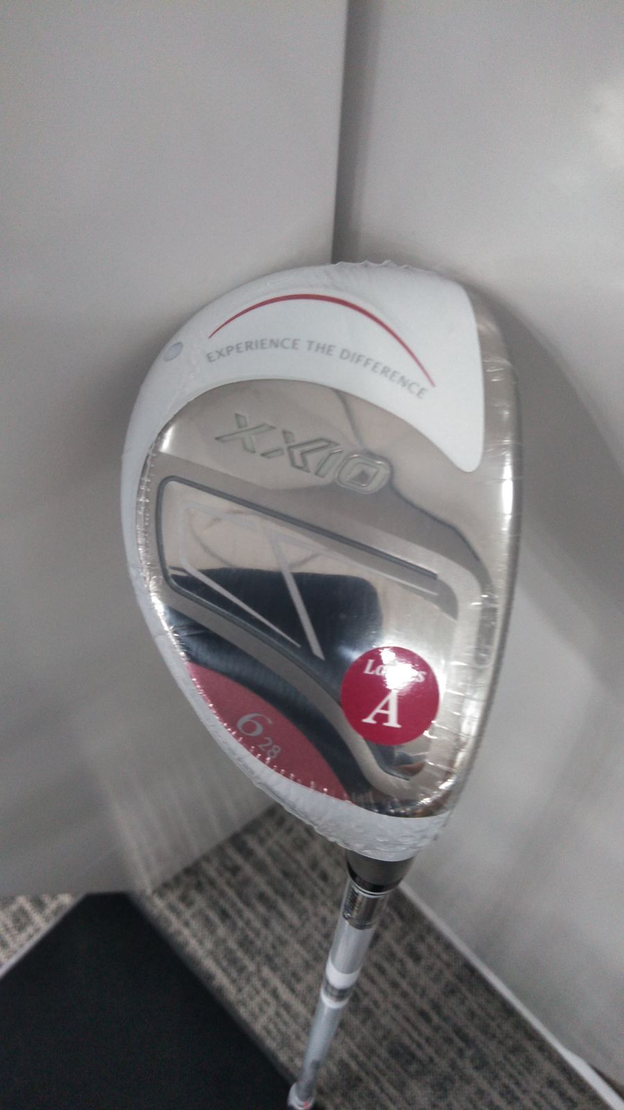 LdUt 12 6発売 XXIO 14 ゼクシオ レディース ハイブリッド 6 H 28° ホワイト 右用 MP 1400 L カーボンシャフト フレックスA DUNLOP ゴルフクラブ 2026年モデル 日本