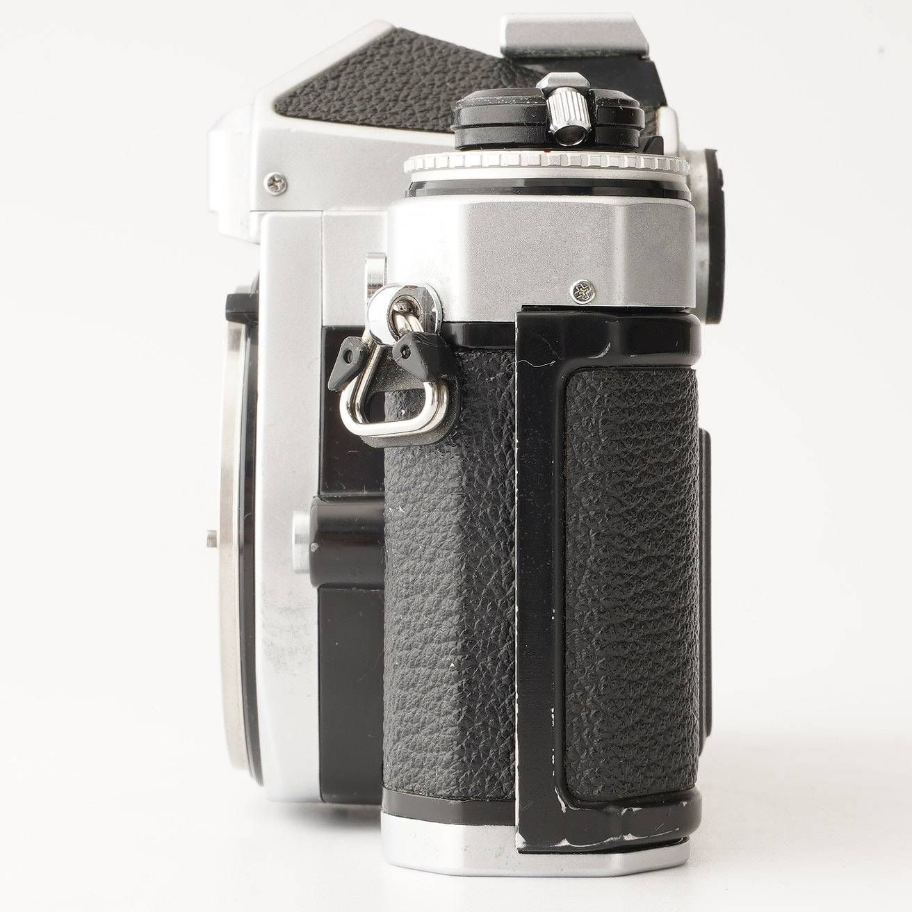 ニコン Nikon FE2 シルバー ボディ 35mm 一眼レフフィルムカメラ