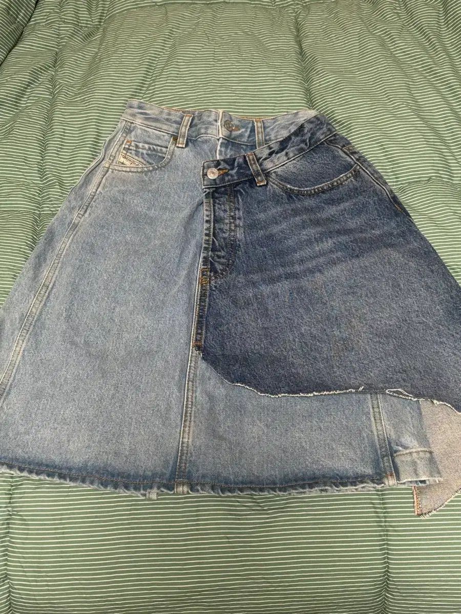 DIESEL ミディ ラップ デニム スカート
