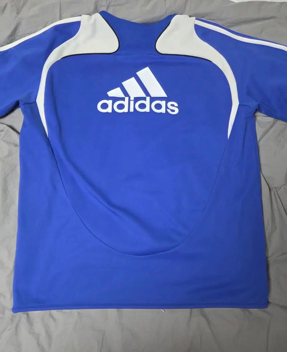 アディダス チェルシー 長袖 トレーナー トップス