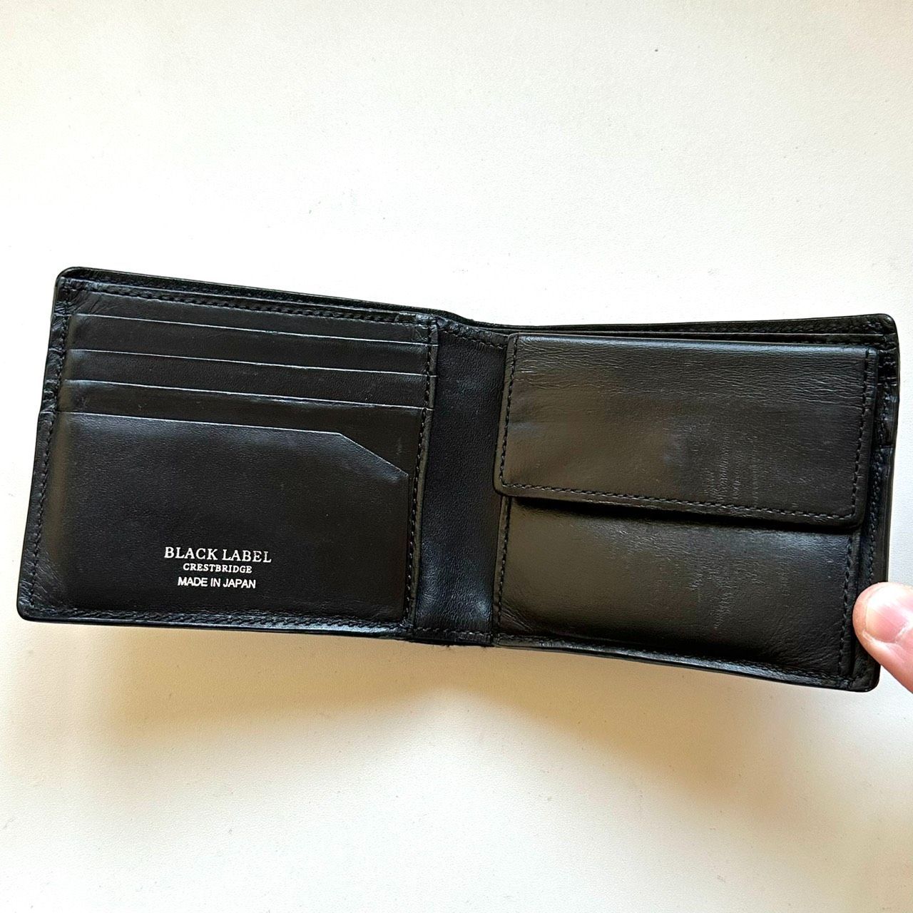 ブラックレーベルクレストブリッジ 二つ折り財布 ネイビー×ブラック