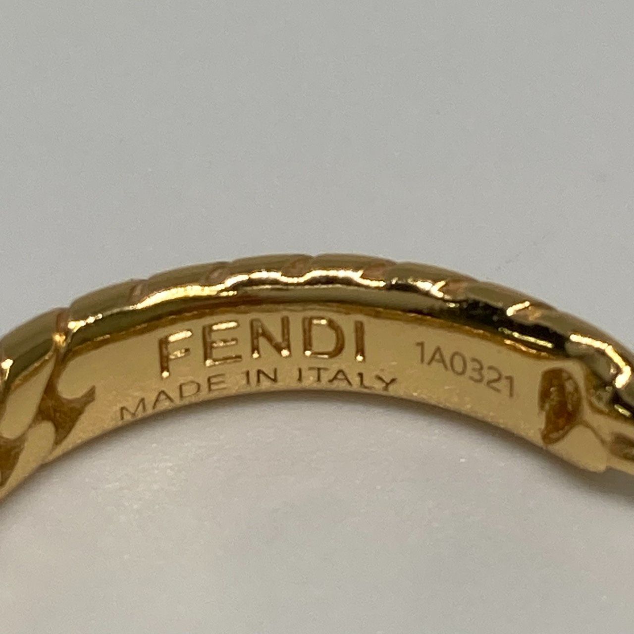 Fendi】フェンディ フープピアス バゲット - メルカリ