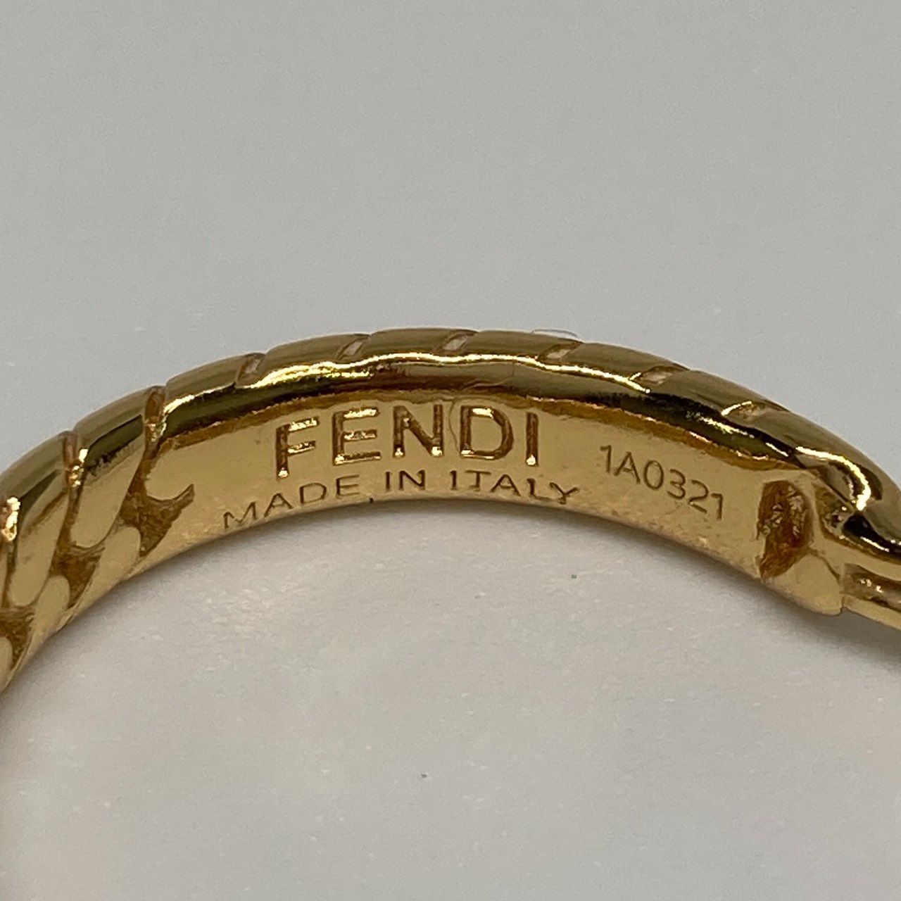 Fendi】フェンディ フープピアス バゲット - メルカリ