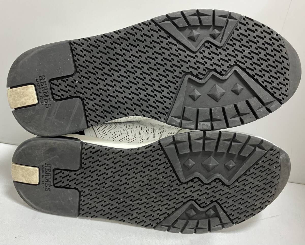 アディクト ホワイト