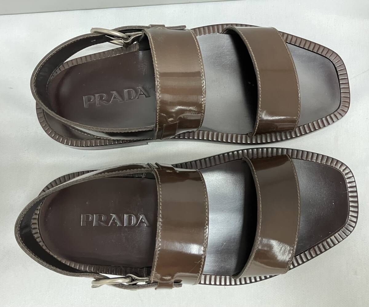 プラダ　エナメル　サンダル PRADA プラダ／ エナメルサンダル／ ブラウン／ サイズ5 1/2（約26cm