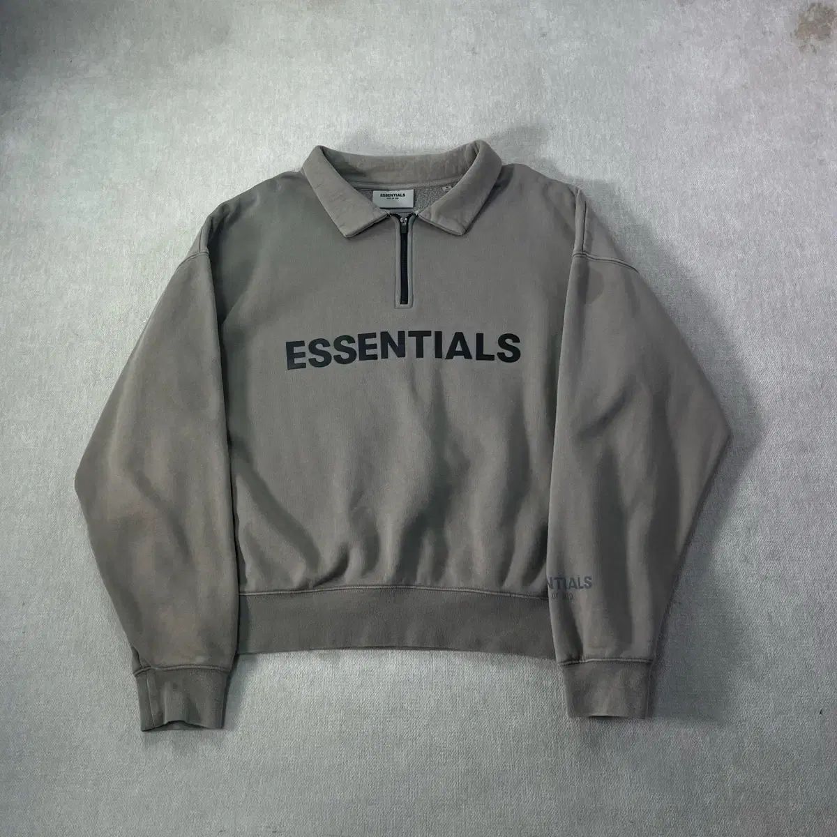 100 FEAR OF GOD(フィアオブゴッド) ESSENTIALS エッセンシャルズ