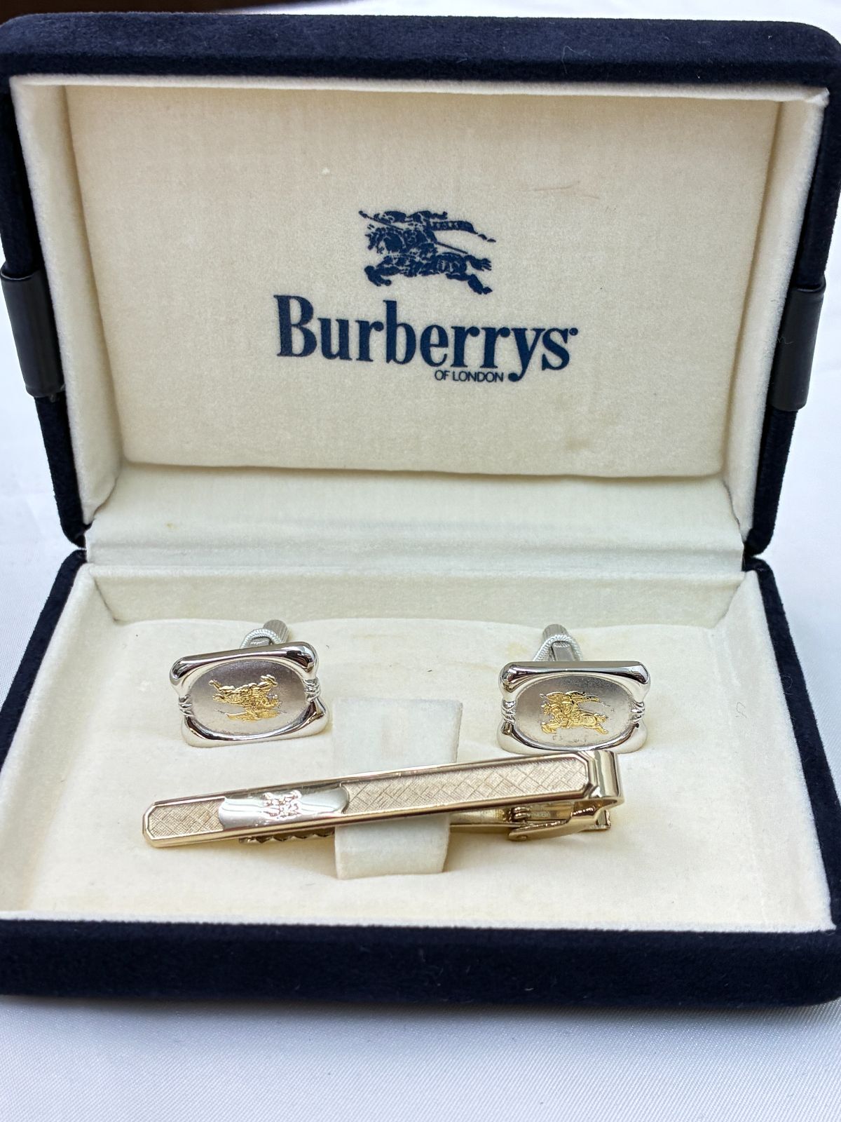 N 最終値下げ中【ヴィンテージ】Burberrysバーバリー カフス