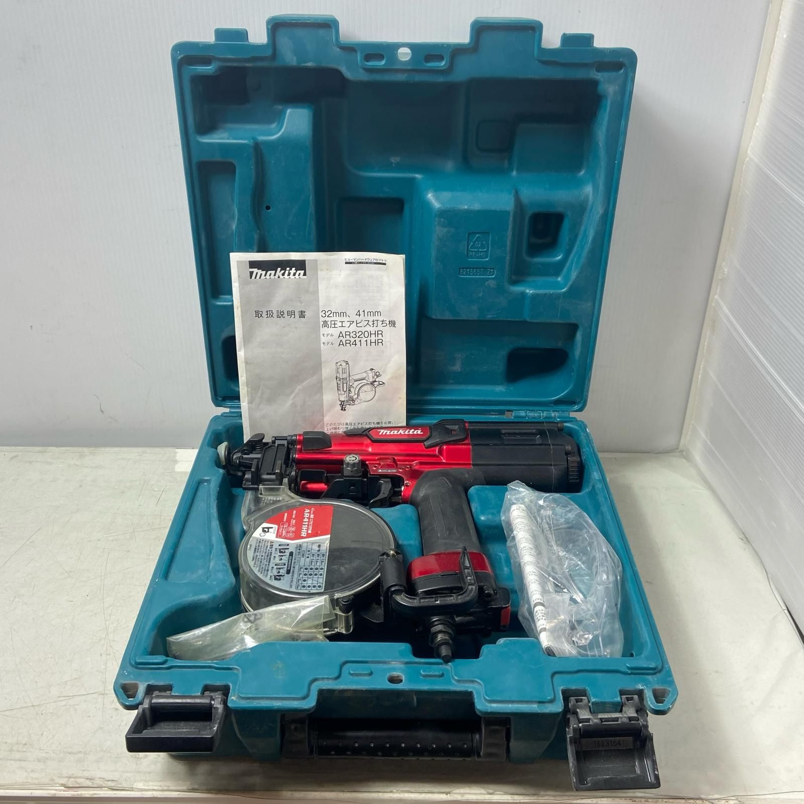 ΦΦMAKITA マキタ 41 mm 高圧エアビス打ち AR 411 HR レッド