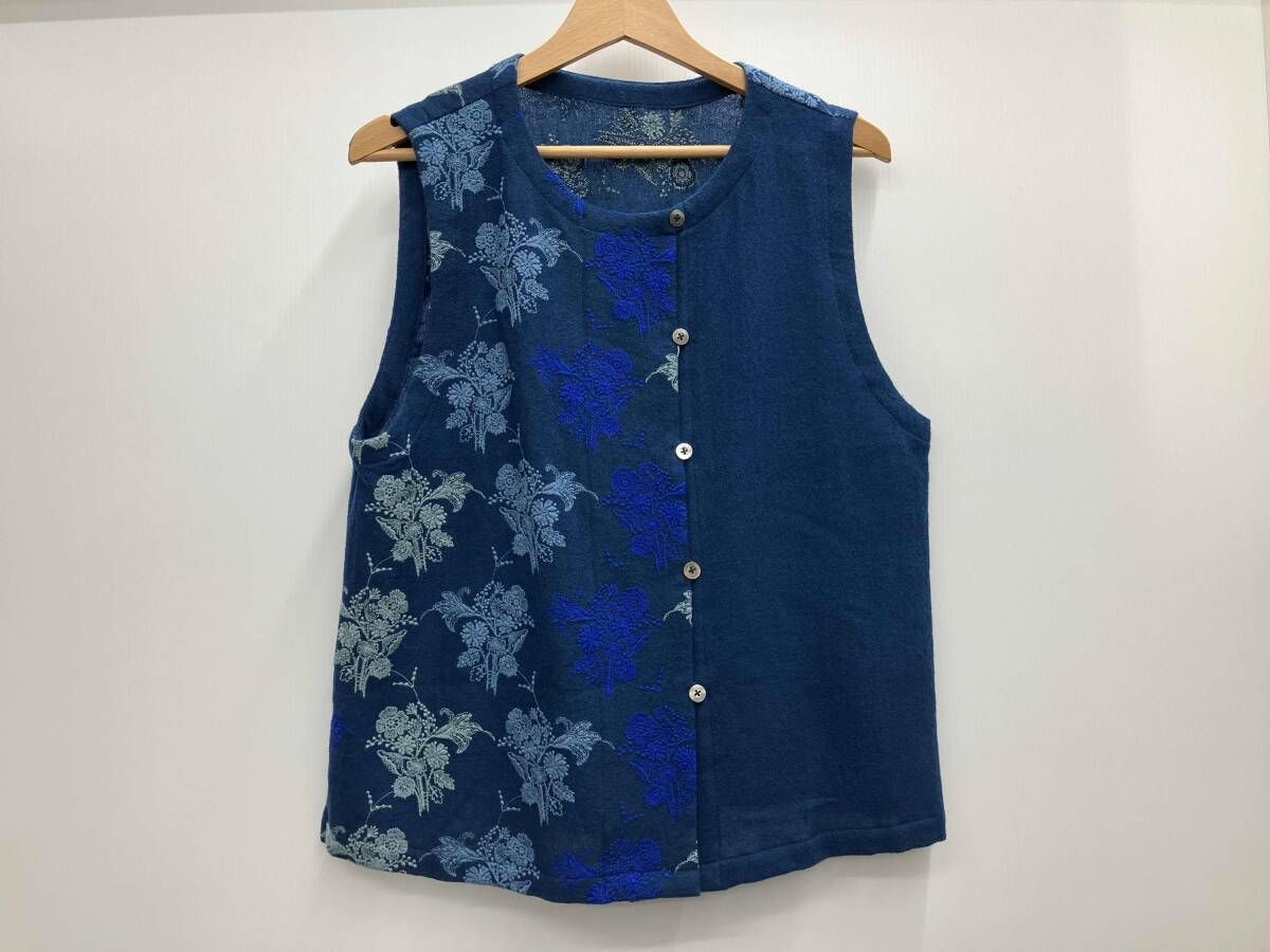 Castle Combe garden カッスル クーム ガーデン ベスト 花柄 ブルー