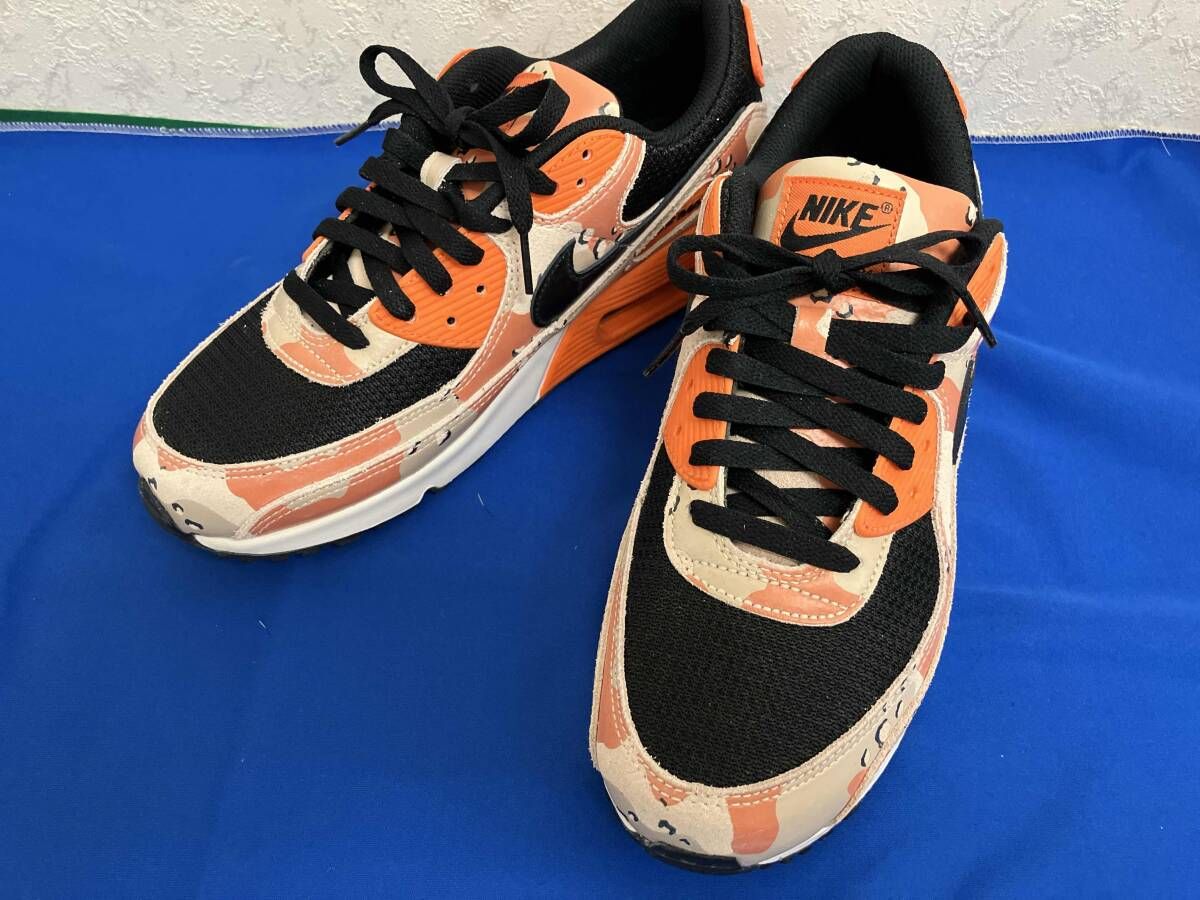 DeLonghi NJ0505E オイルヒーター動作さくら※たばこ臭NG専用 DeLonghi