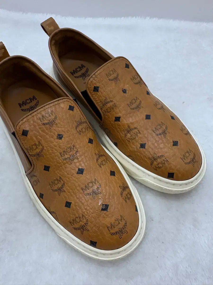 MCM ロゴ スリッポン ブラウン レディース スニーカー