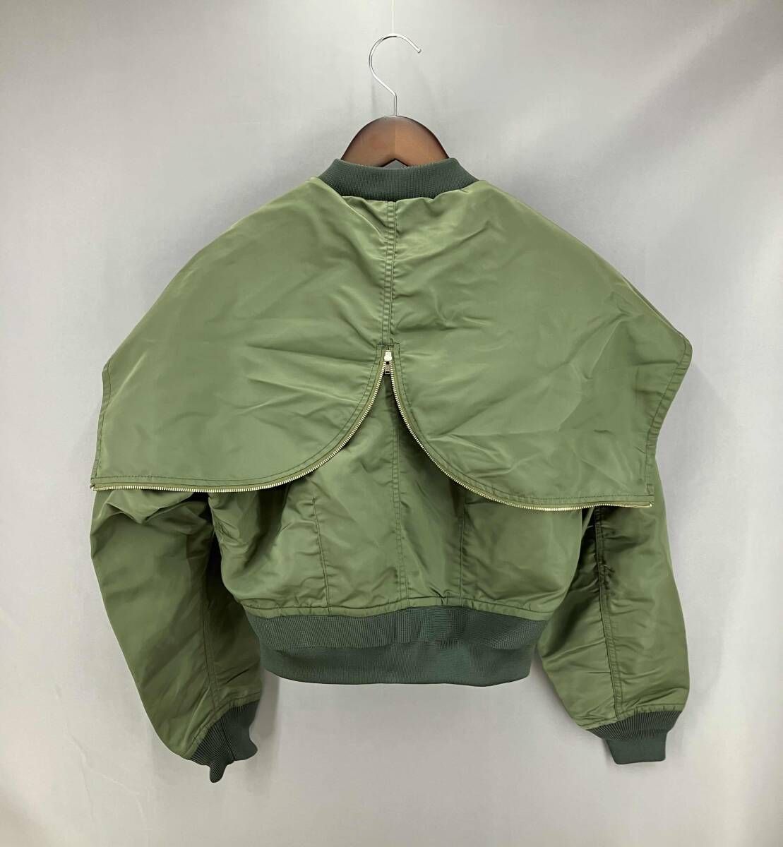 TOGA PULLA トーガ プルラ TP 251-FC 215 ブルゾン サイズ38 カーキ 通年