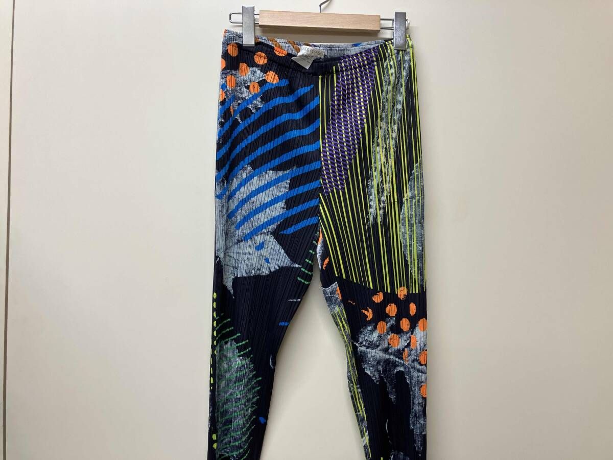 PLEATS PLEASE 総柄プリーツパンツ
