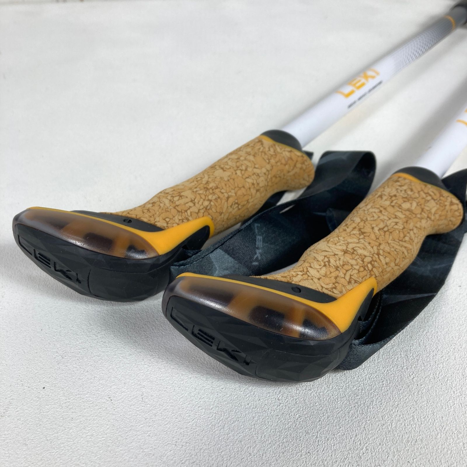 Women s OneSize ホワイト系 Leki レキ クレシダ Cressida アルミ ポール ストック トレッキングポール z