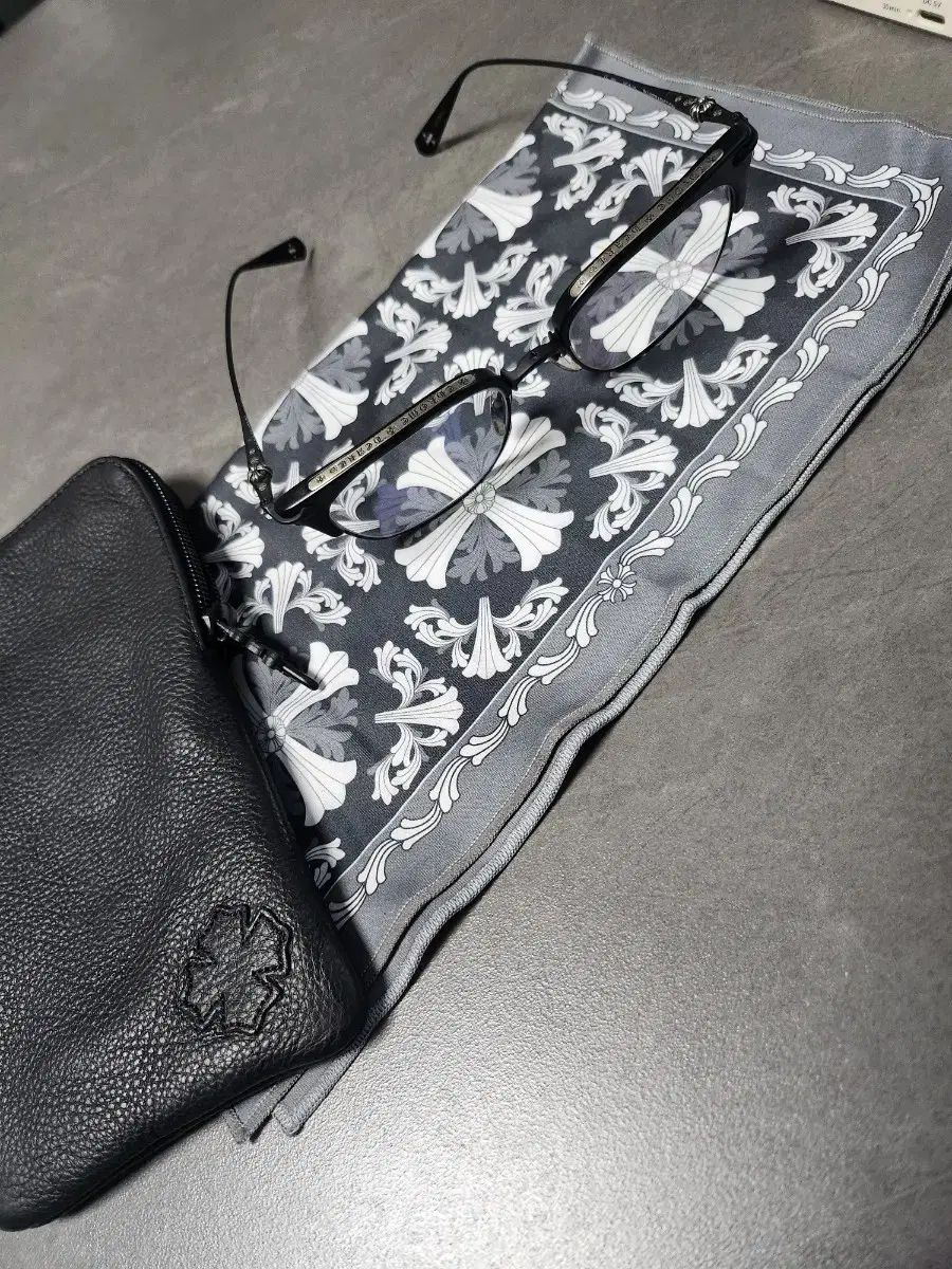  CHROME HAEATS クロムハーツ スランテディクション 54 サイズ ブラック マット サングラス 小物