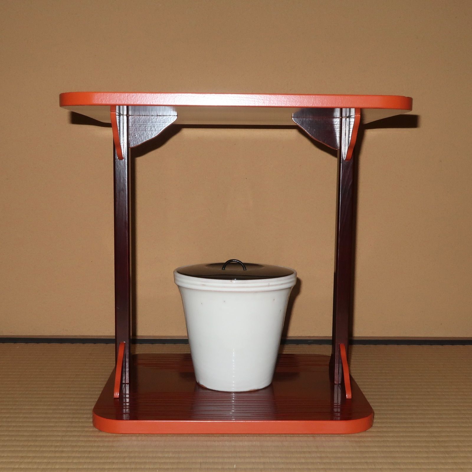 茶道具　棚物　即中斎好　溜塗　小卓　木村表哲　漆器　表千家 茶道具 棚物 即中斎好 溜塗 小卓 木村表哲 漆器 表千家