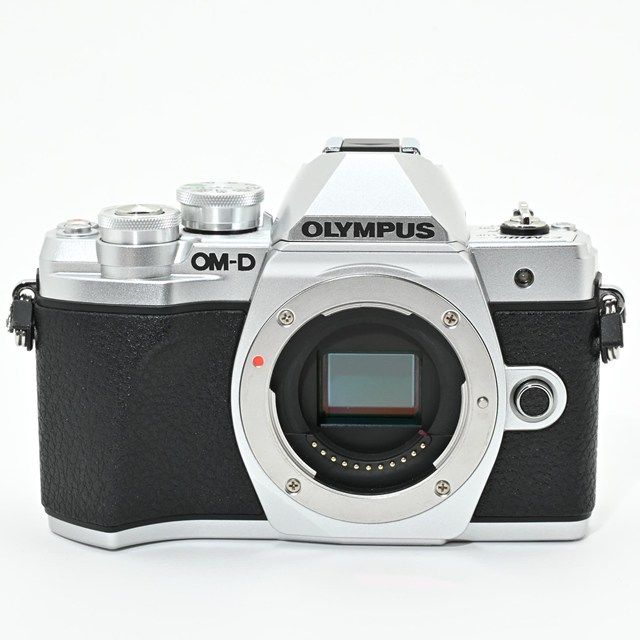 美品＞ OLYMPUS OM-D E-M10 MarkIII EZ ダブルズームキット シルバー