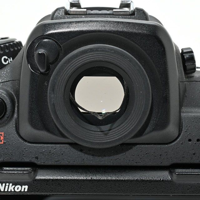 液晶右下ケラレあり