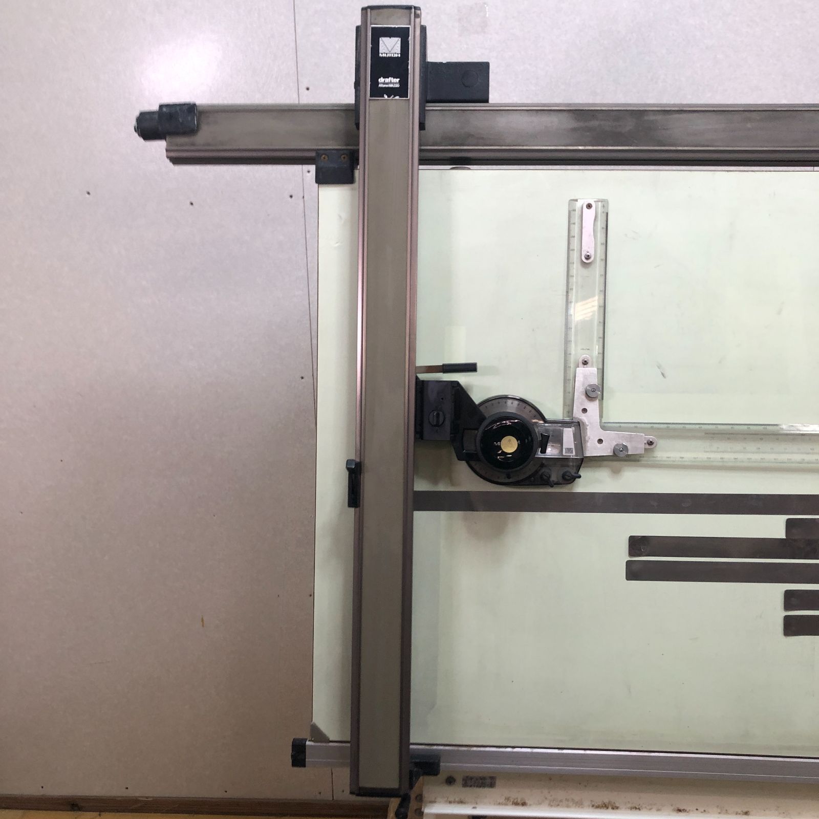 送料無料　MUTOH ドラフター Altana WA220 アーム式 製図器具 建築 デザイン 学校 付属プレートあり　251209-5