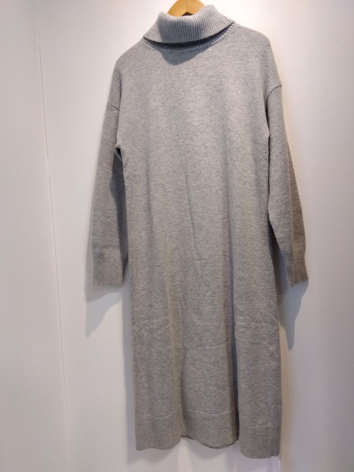 M 19 SLOW 23区 ワンピース ウール混 タートルネック