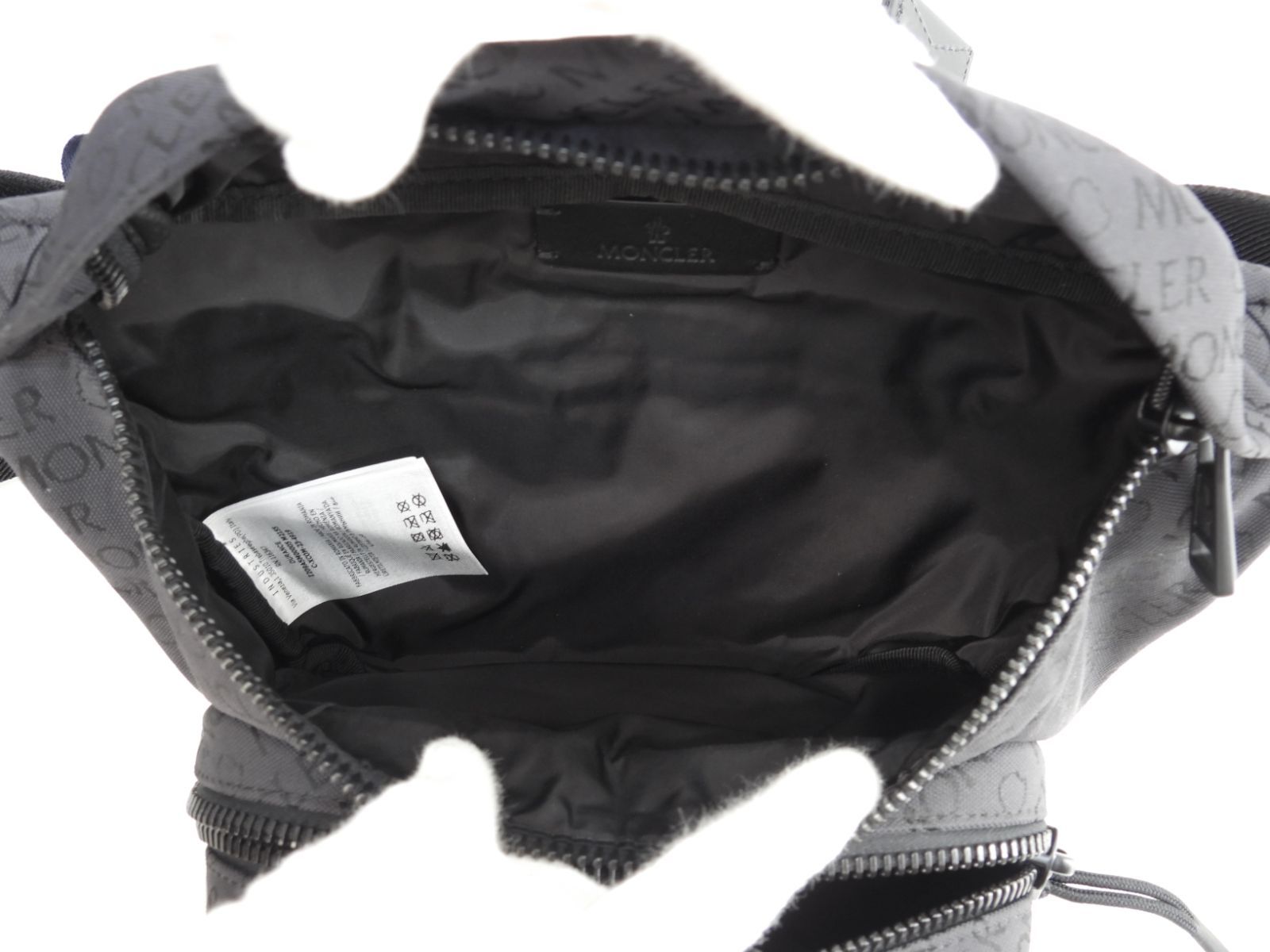 モンクレール ボディバッグ 総ロゴ柄 ナイロン黒 ウエストバッグ