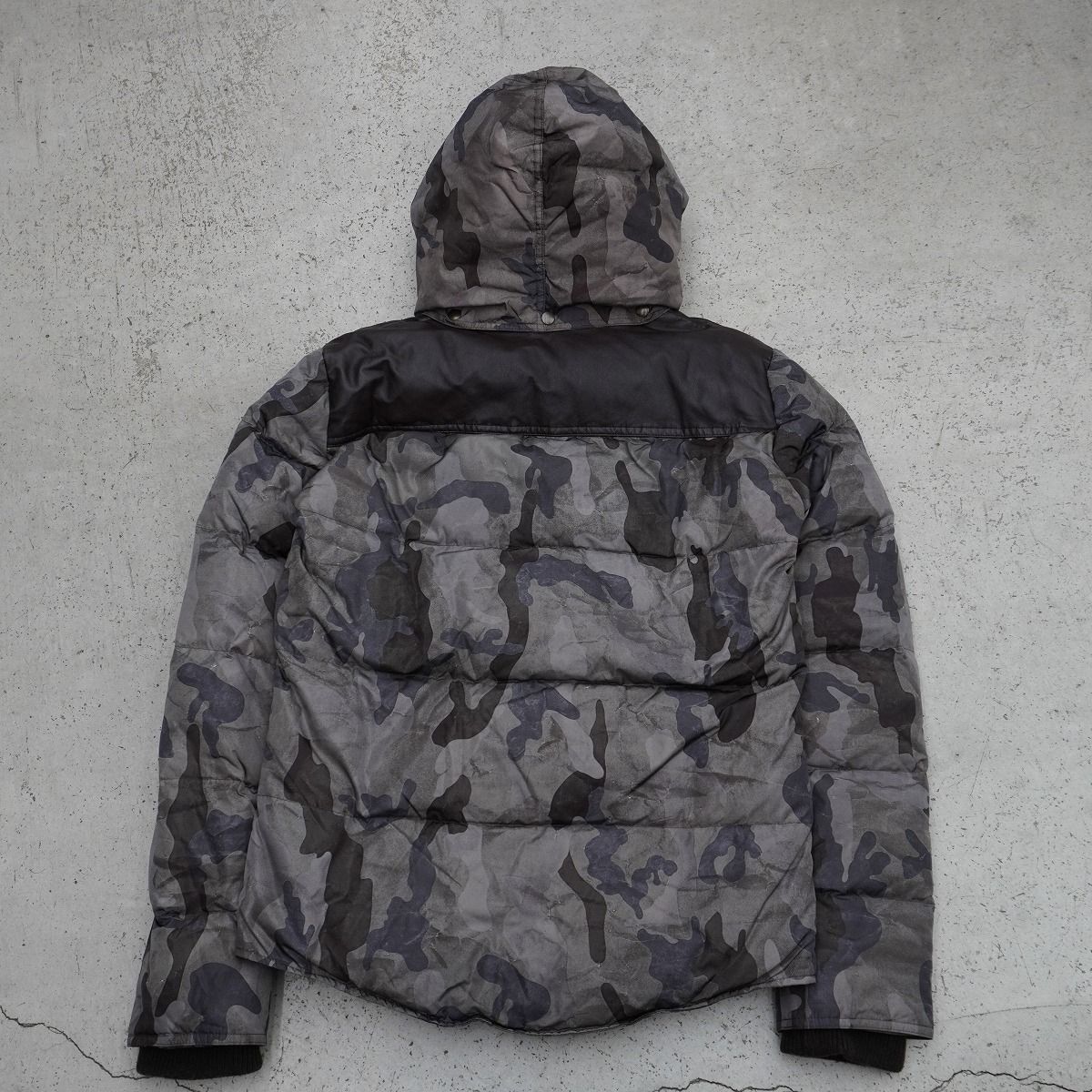 希少 AKM エイケイエム リモンタ ナイロン 迷彩 ダウン ジャケット