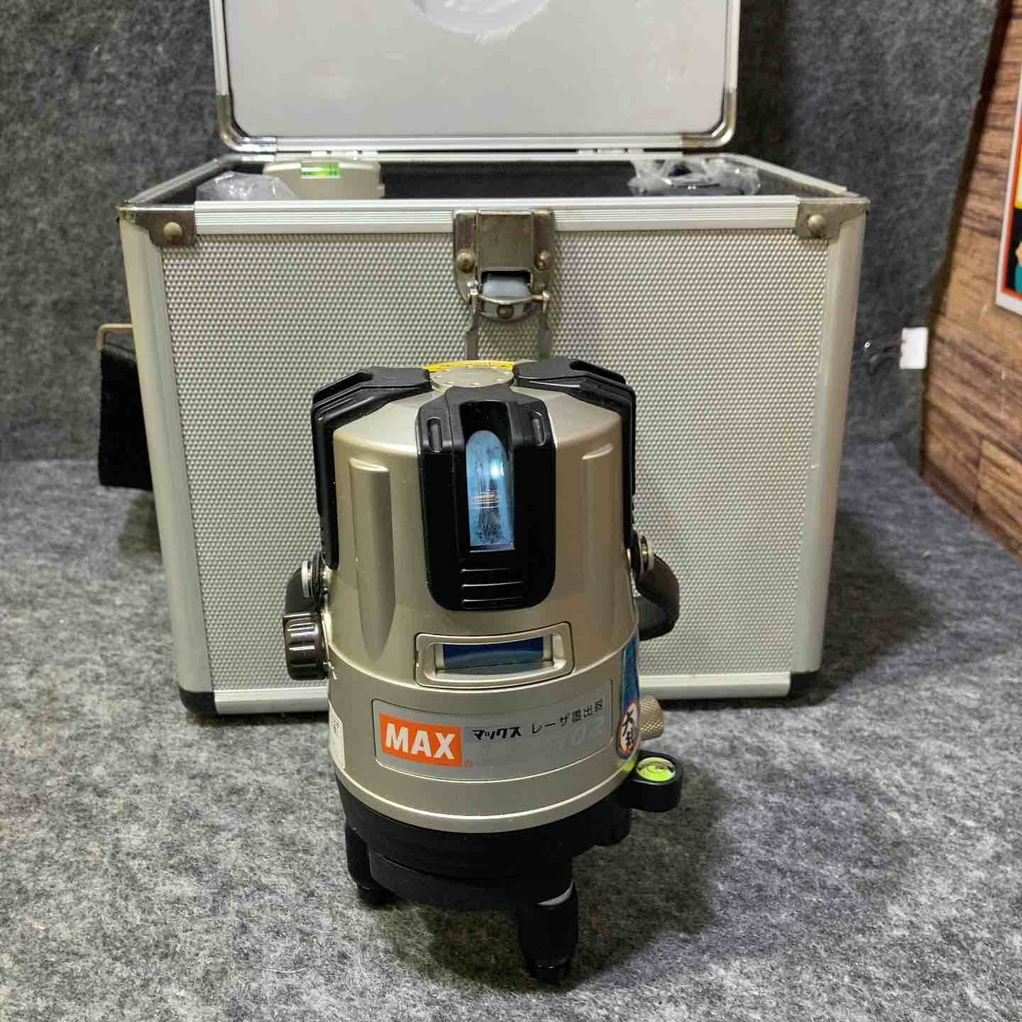 MAX ラインレーザー LA-301