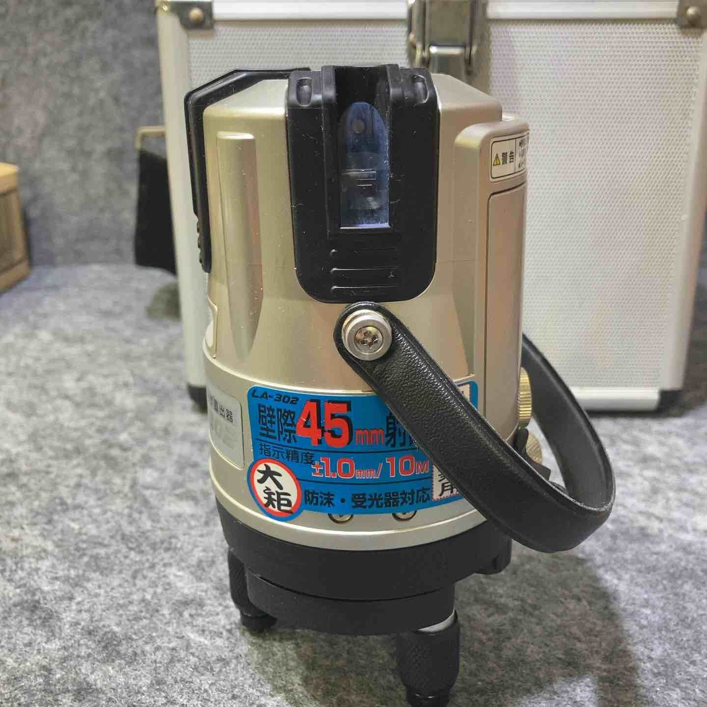 MAX ラインレーザー LA-301