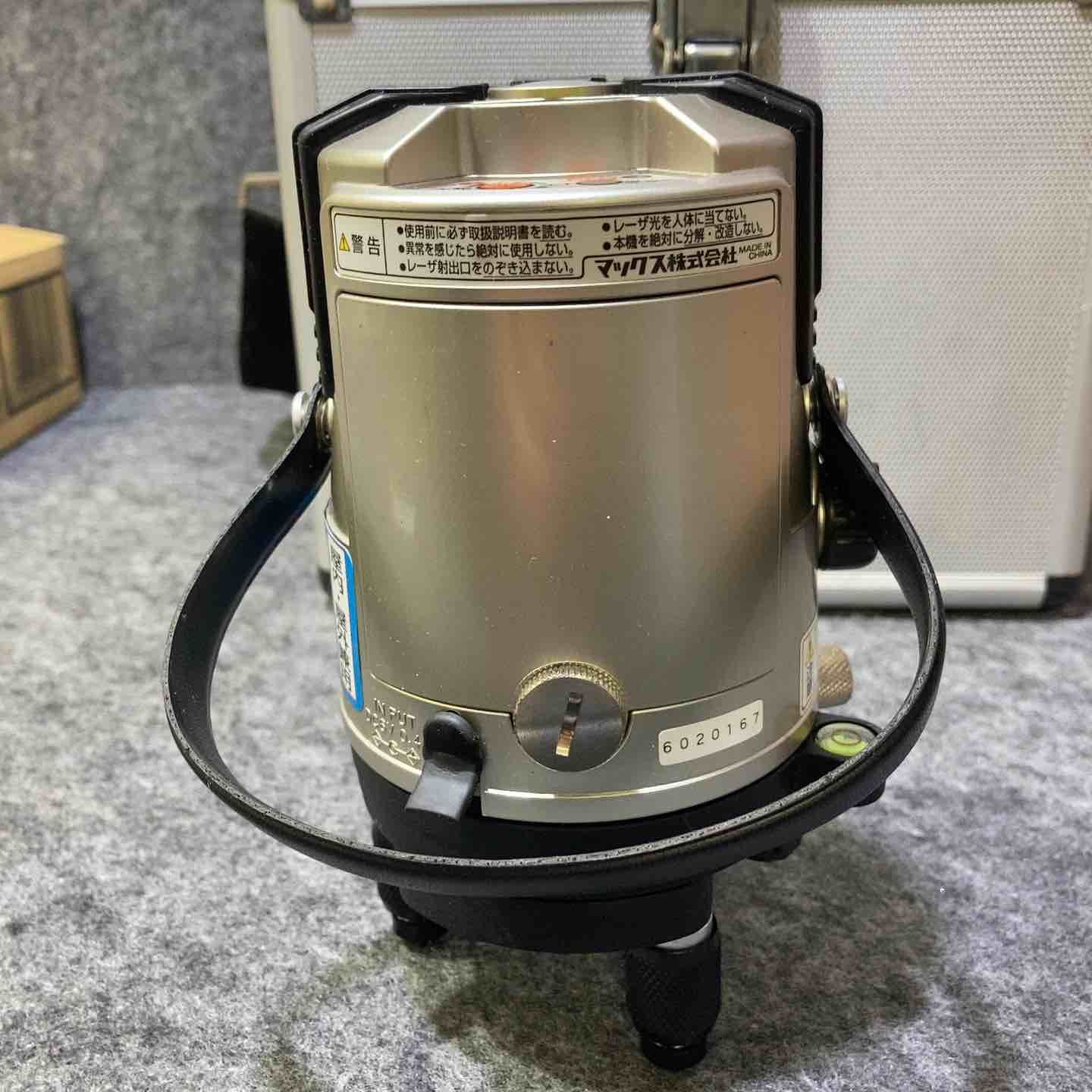 ラインレーザー