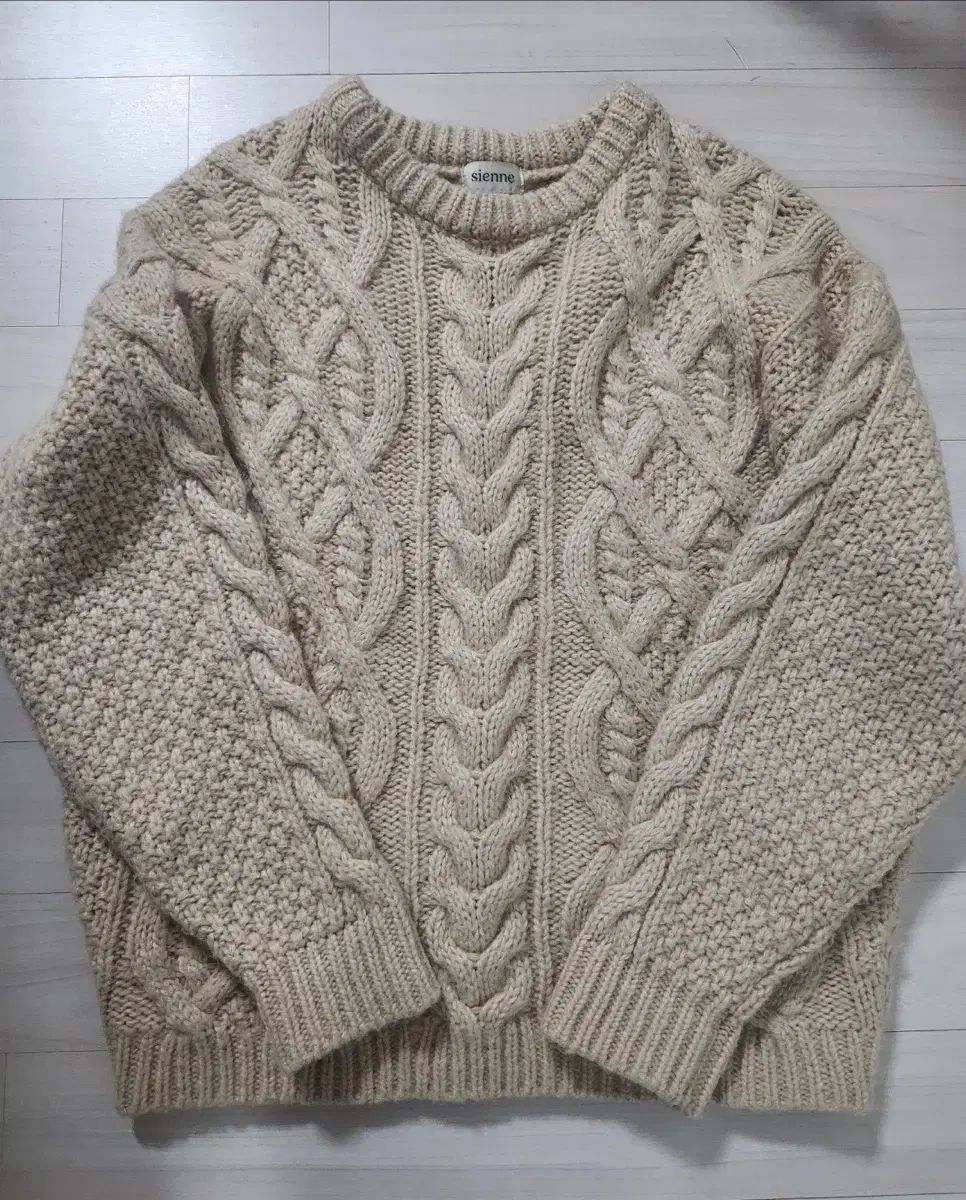 シエンヌ ファーザー ニット