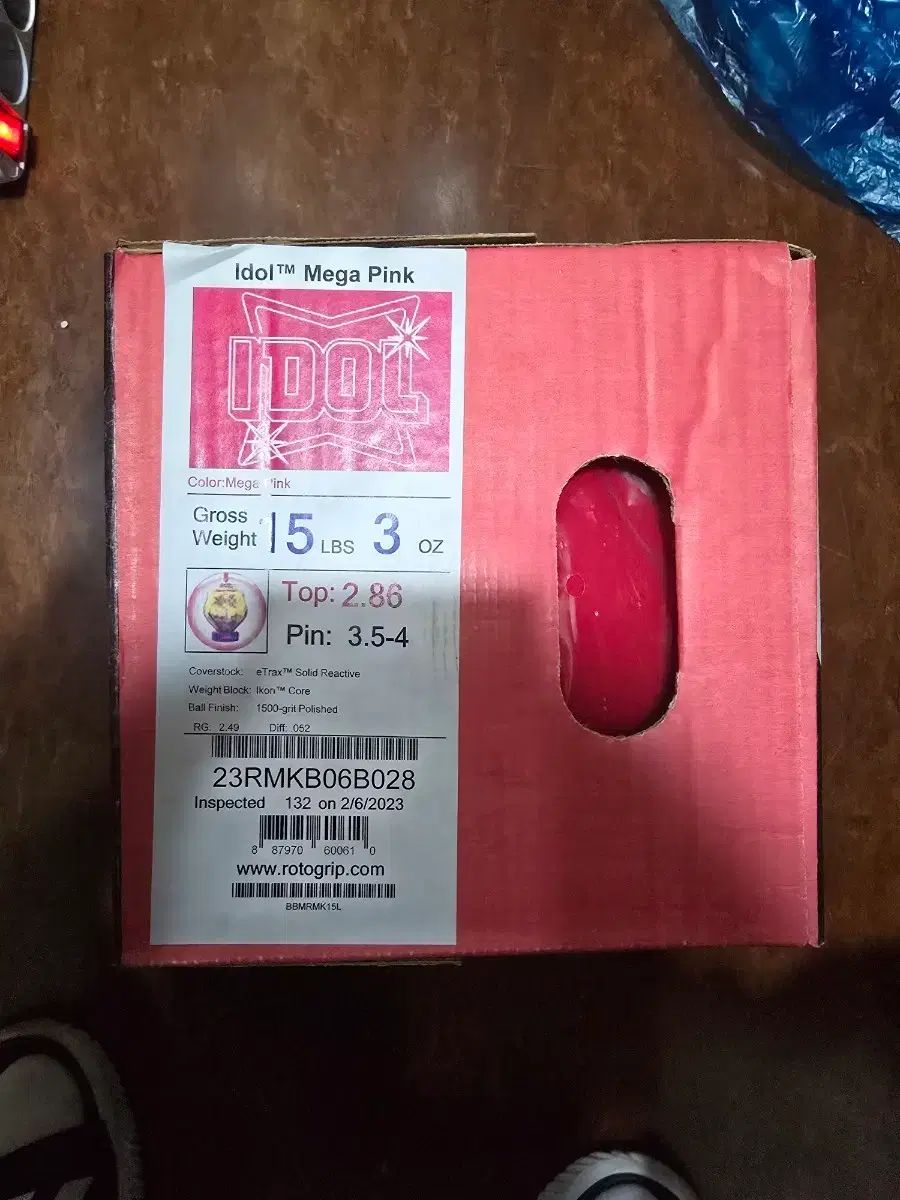 ロトーグリップ KPOP アイドル MEGA ピンク 15 パウンド ボーリング