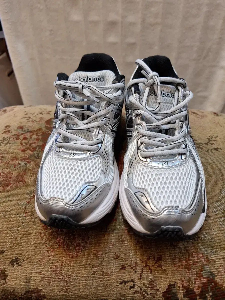 ニュー ンス860 スニーカー シルバー メッシュ