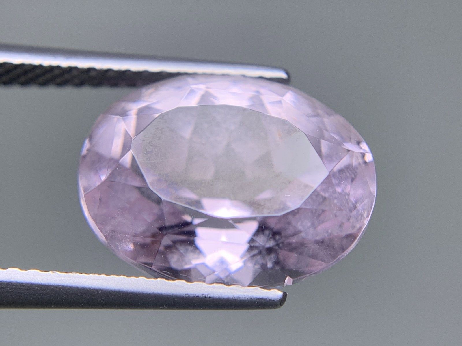 クンツァイト 天然 8.144ct 宝石ソーティング付き 13.7㎜×11.1㎜×7.8