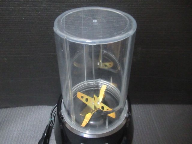 中古品 SHARP シャープ コンパクトパワーブレンダー EM-P10A-B 動作