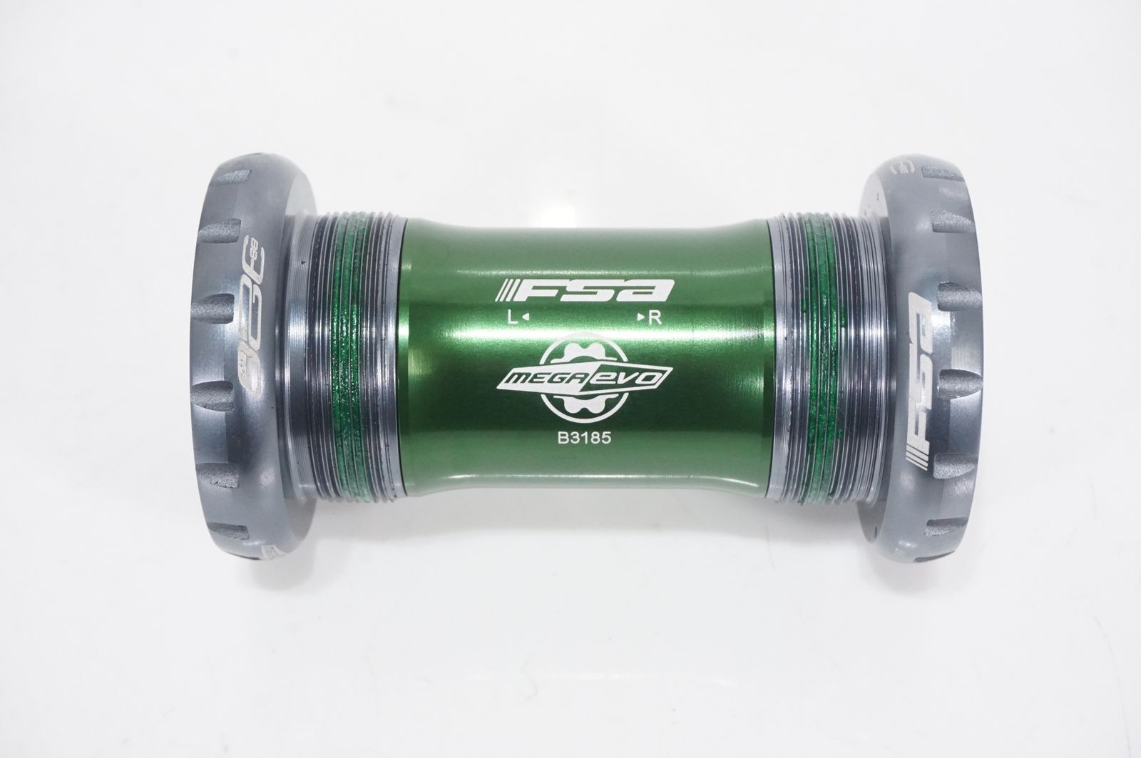 FSA 「エフエスエー」 MEGA EVO BB-EVO8681 ボトムブラケット / バイチャリAKIBA店