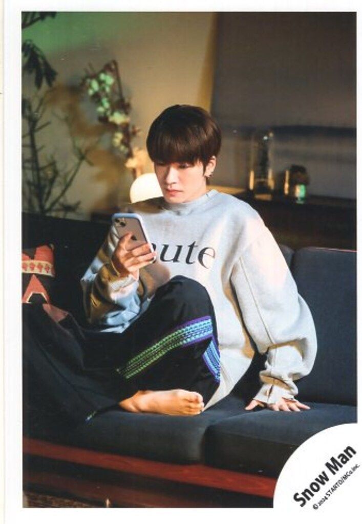 SnowMan RAYS MVオフショット 深澤辰哉 公式写真*1枚 - メルカリ