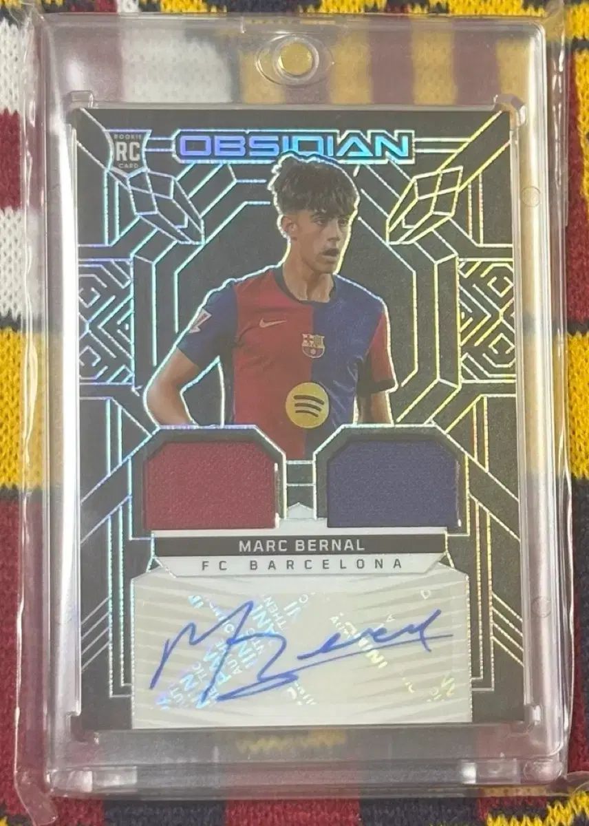 マルク ベルナル FCバルセロナ ルーキー トゥーCOLOR パッチ オート サイン入り カード