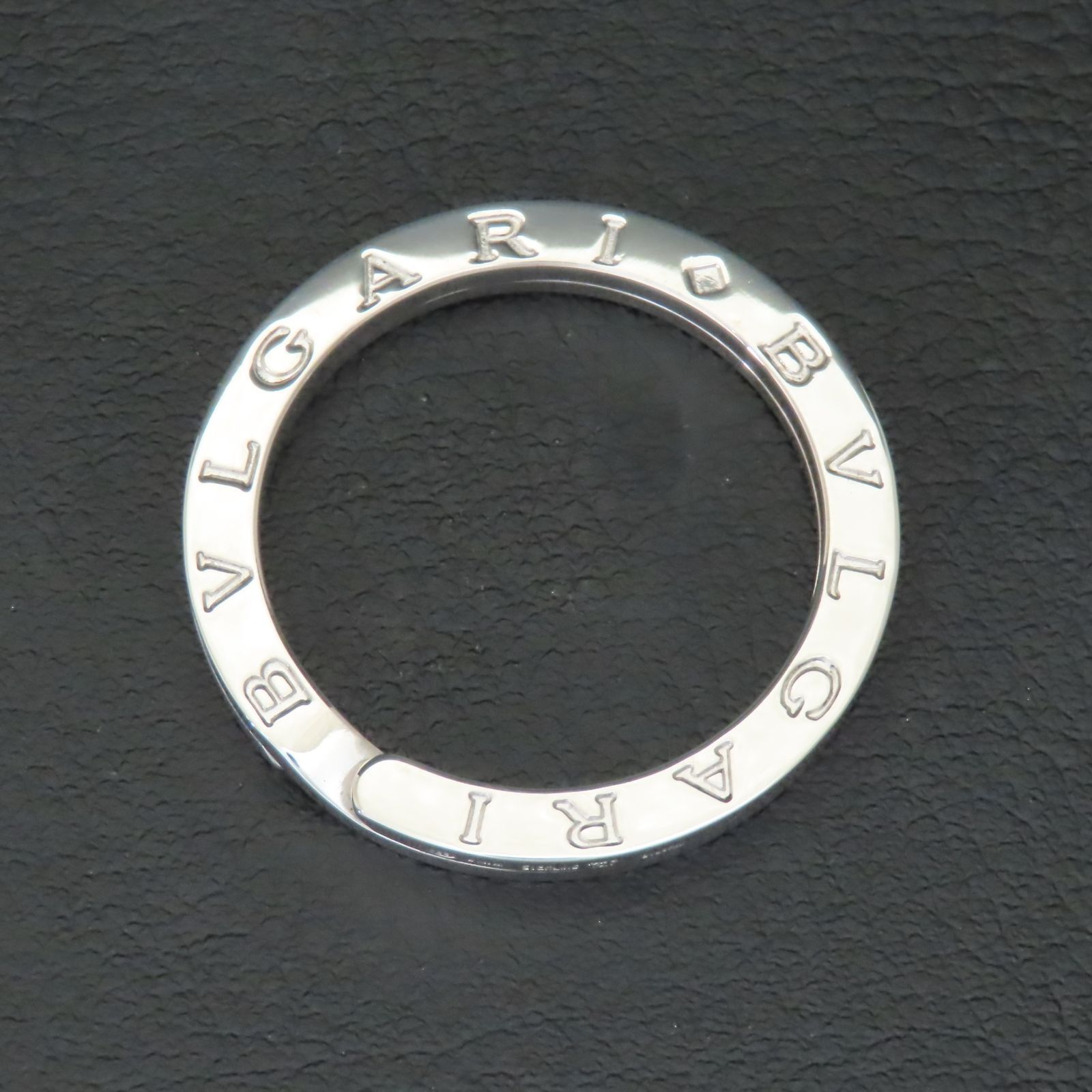 【新品未使用】BVLGARI キーホルダー・キーリング シルバー/ホワイト BVLGARI（ブルガリ） キーリング キーホルダー ペンダントトップ ロゴ