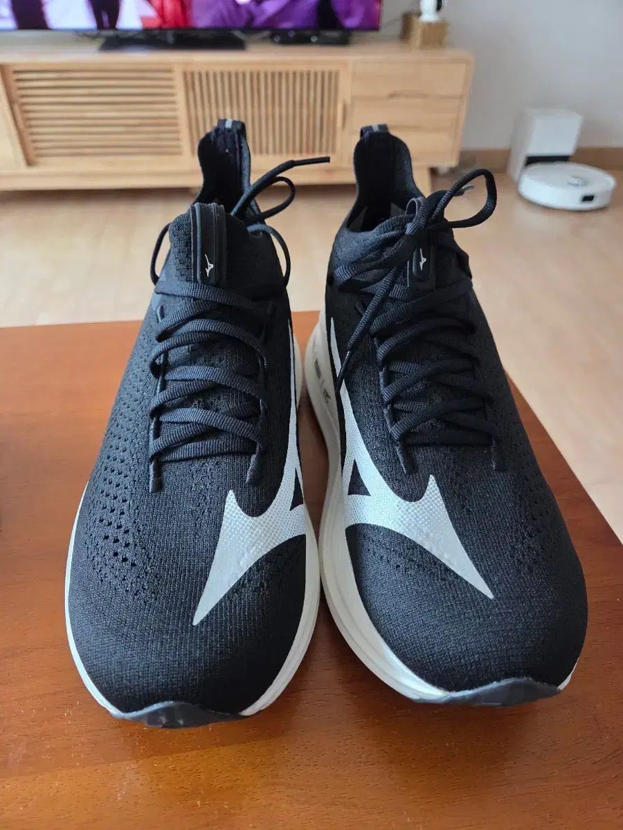 ミズノ NEO VISTA 2 ブラック 275 ランニングシューズ