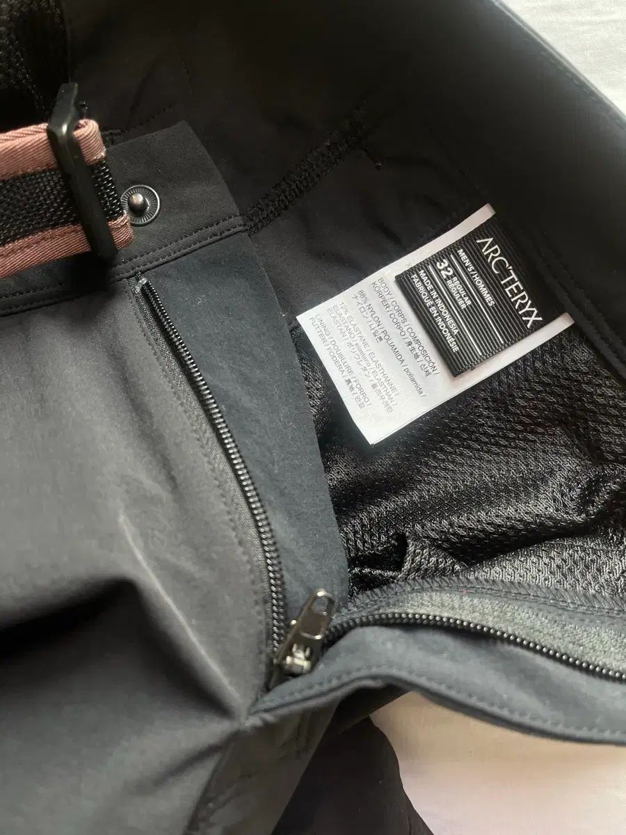 ARC TERYX アークテリクス ラムパート パンツ 32-R ベルト含む