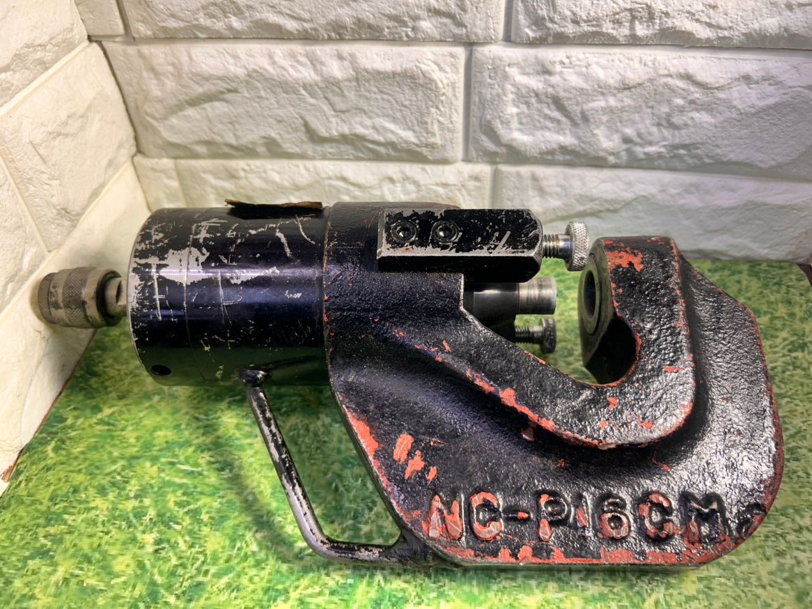 品 NC-P 16 CM型 油圧パンチャー 最大能力 打抜型18Φ 板厚10 mm