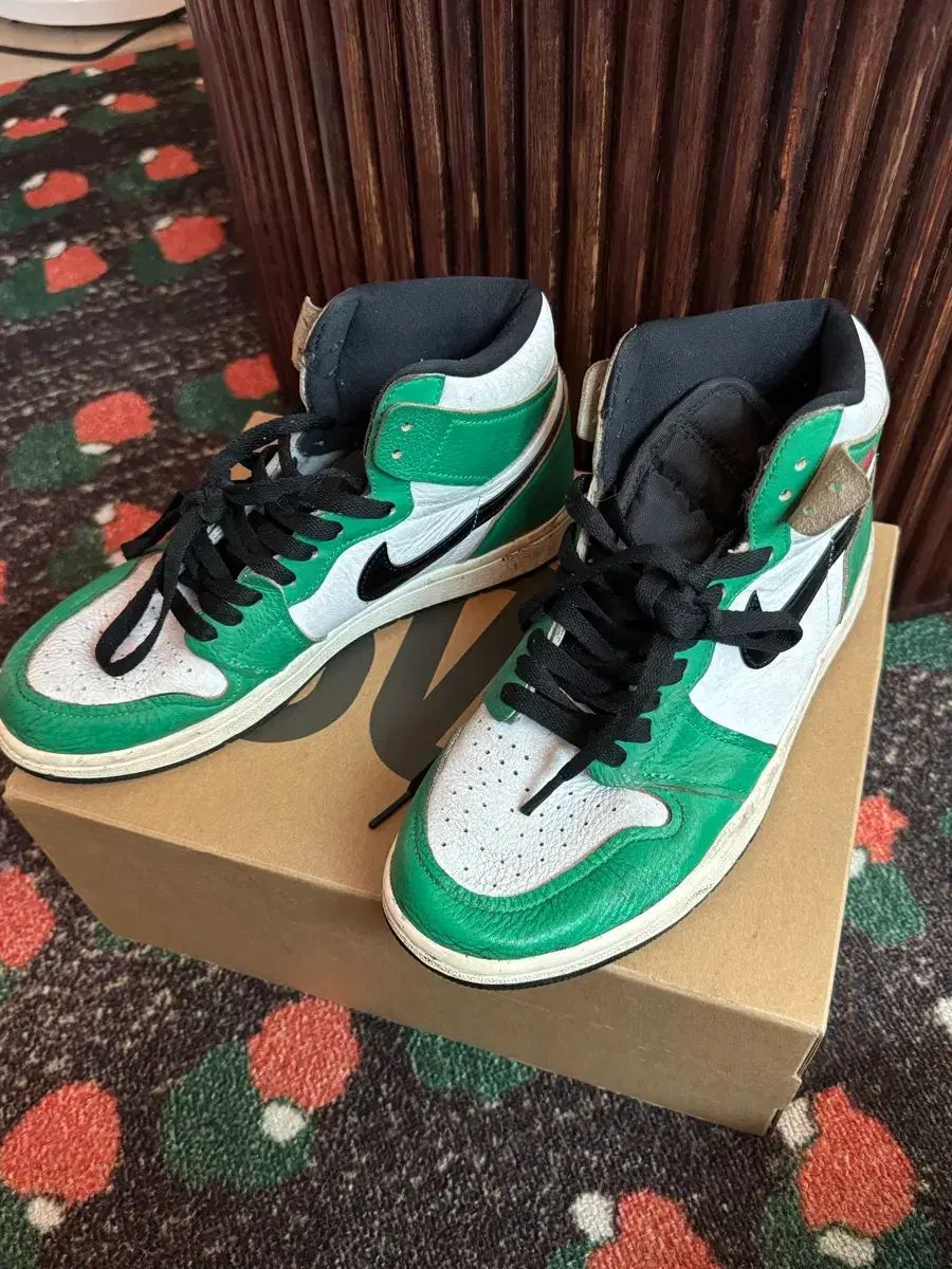 配送 ジョーダン og ラッキー グリーン Nike Air Jordan 1 HI ラッキー