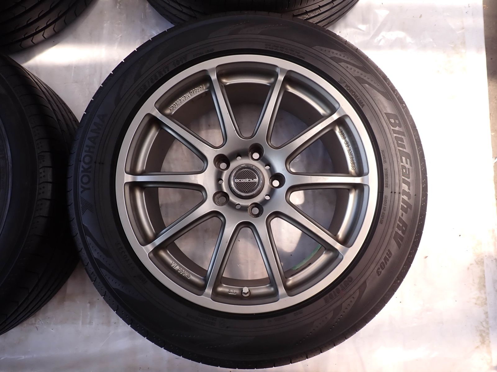  夏4本SET 会社宛 225 55 R 17 7 5 J 101 V ヨコハマ ブルーアース RV 03 製 プロドライブ GC 010 E アルミ アルファード NO W 0541 17インチ タイヤ ホイールセット