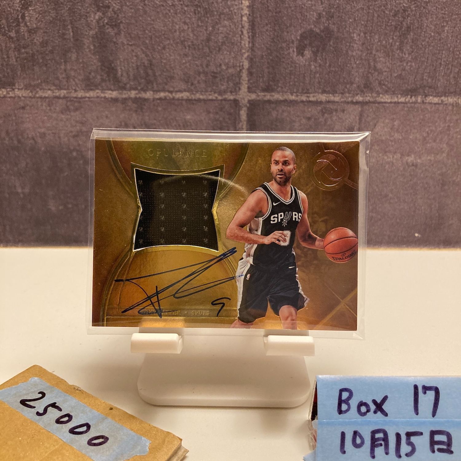 2017-18 Panini Opulence Tony Parker 直筆サインカード San Antonio Spurs パッチ カード