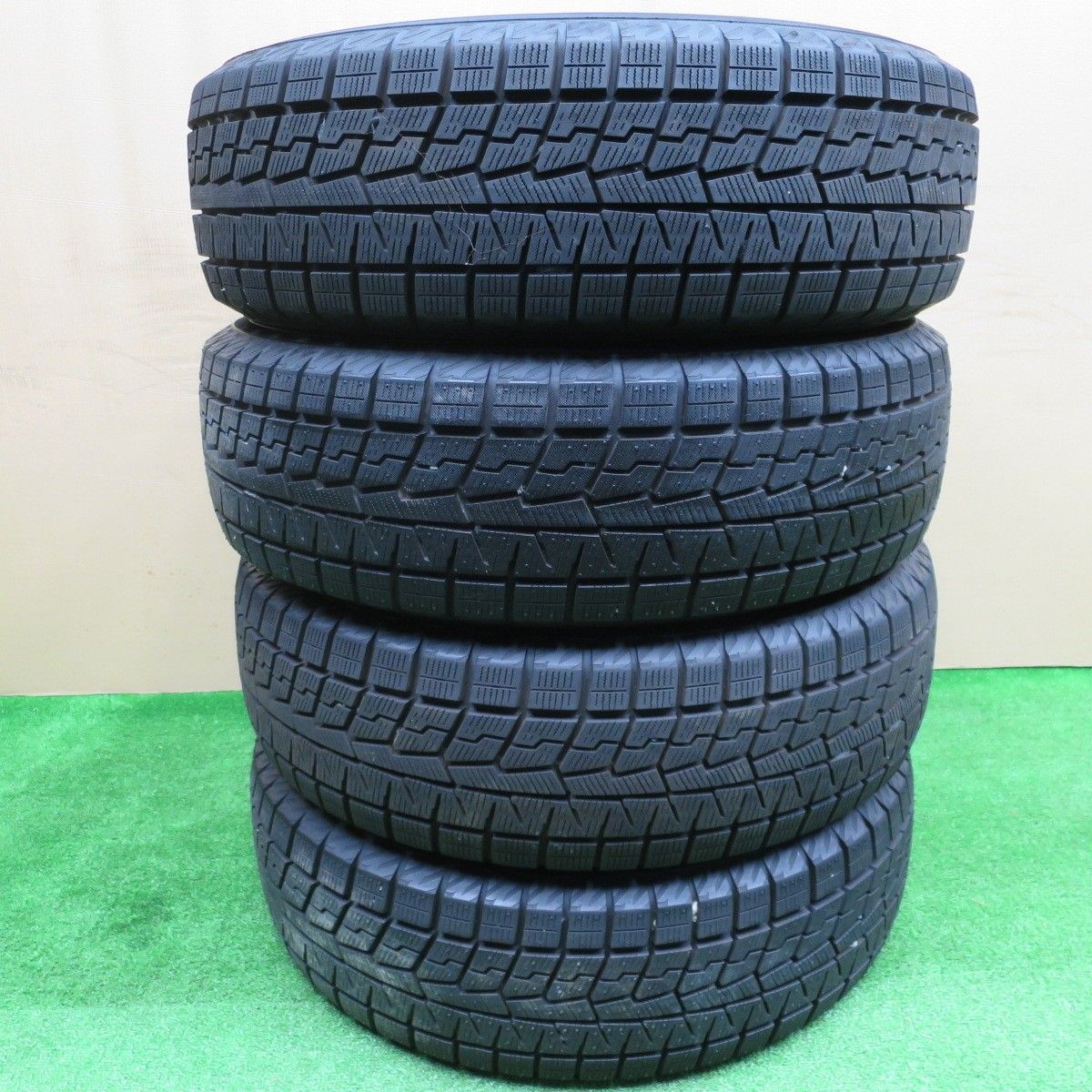 21年 スタッドレス 195 65 R 15 ヨコハマ アイスガード iG 70 タイヤ 15インチ ノア プリウス セレナ ヴォクシー ステップワゴン 等 スタ