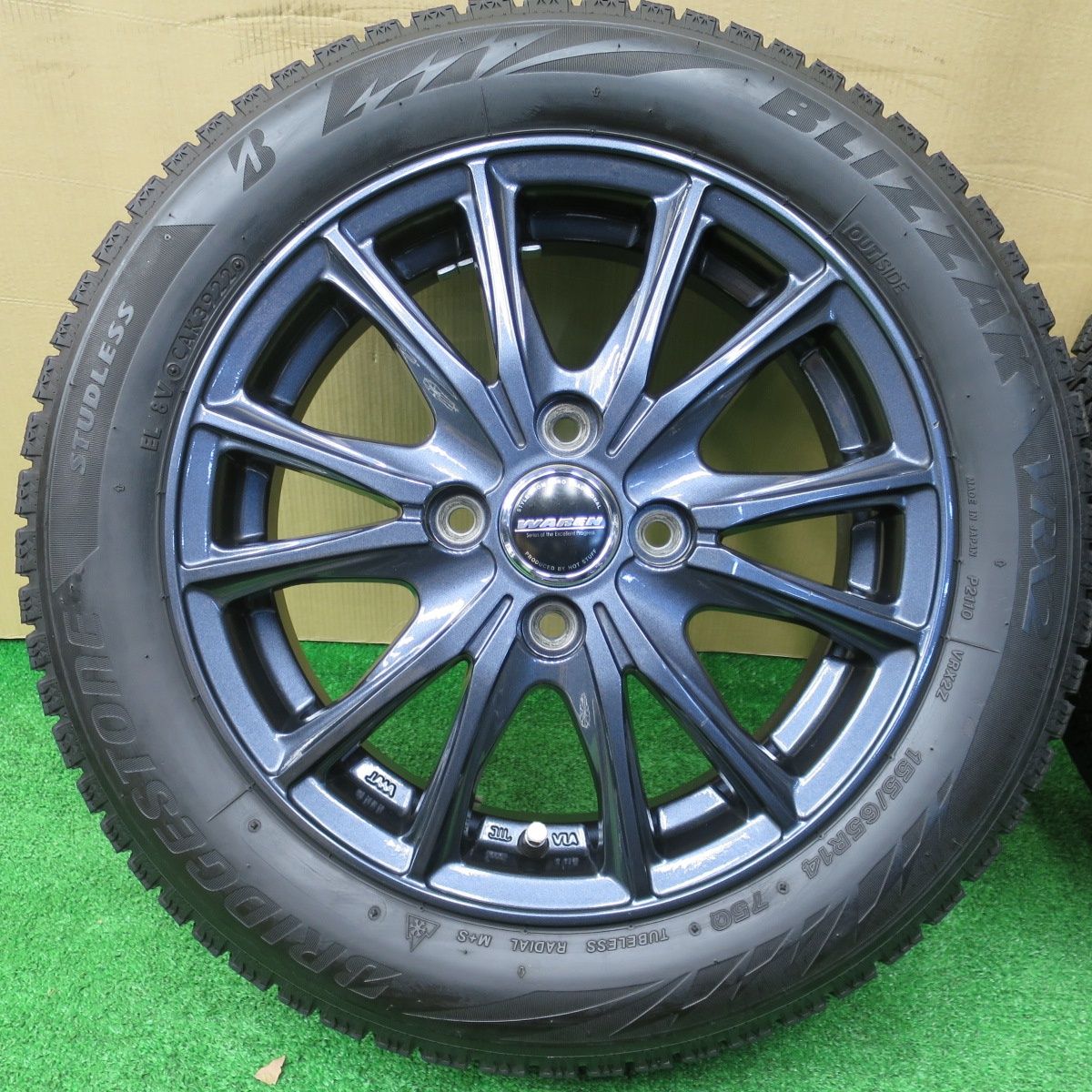 バリ溝！22年！キレイ！8.5分☆スタッドレス 155/65R14 ブリヂストン