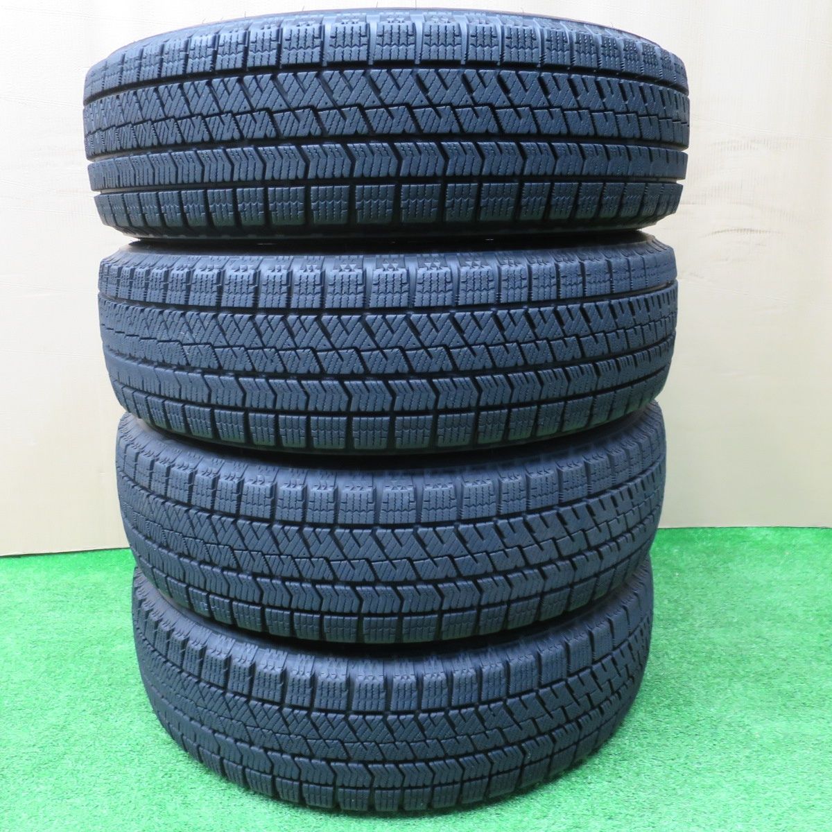 バリ溝！22年！キレイ！8.5分☆スタッドレス 155/65R14 ブリヂストン